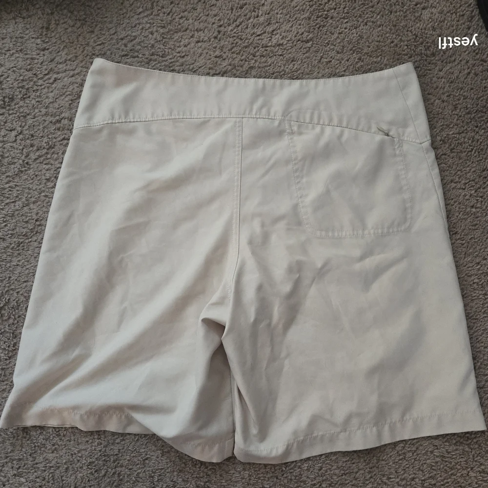 Patagonia cream shorts 10